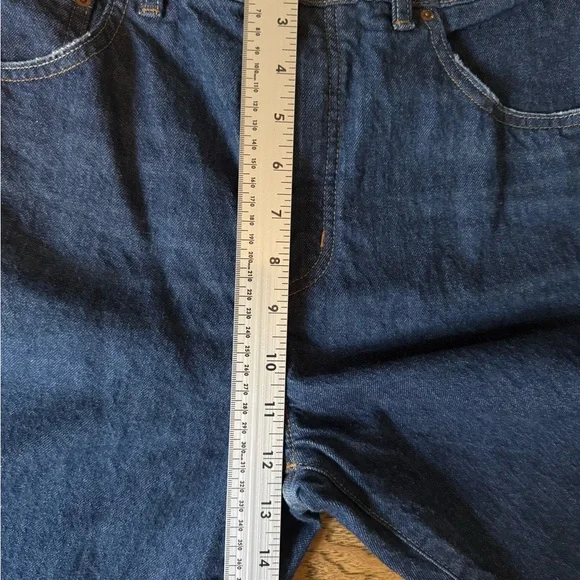 Madewell Women’s Relaxed Bootcut Jeans 29T. Mid wash excellent condition